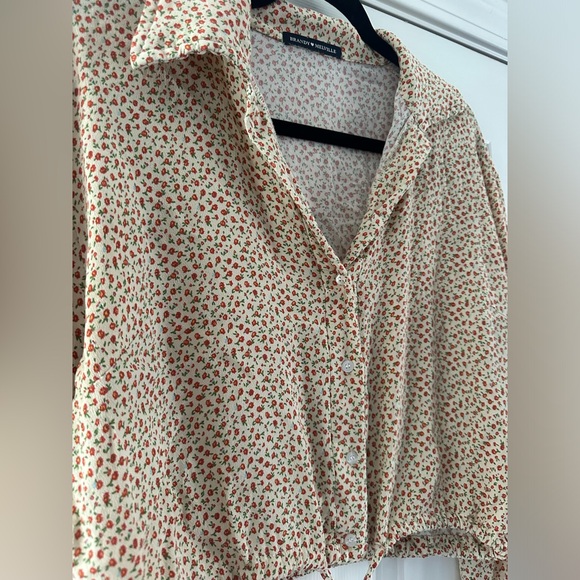 Brandy Melville floral 70s style bell sleeve ivory cream blouse size women M - Picture 2 of 7
